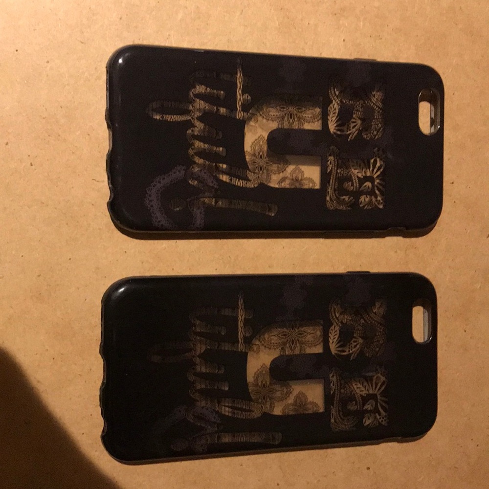 iPhone 6 6s case.      I have 2.